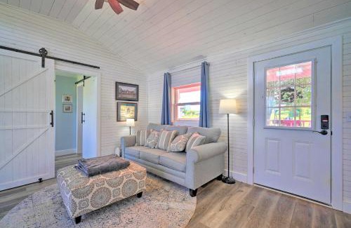 Sweetwater Casa | Landscape Views Sweetwater Country Cottage!