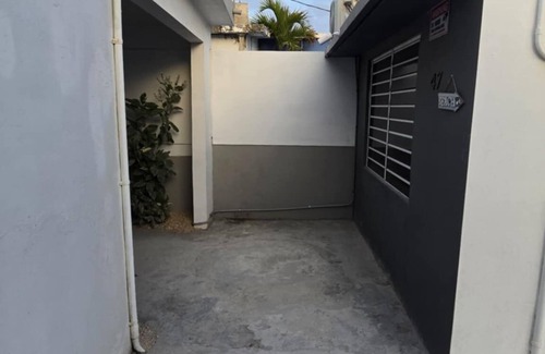 Arecibo Pueblo Apartamento | Lane Oceanview Villa Too - 1 Bedroom Guest House, Arecibo