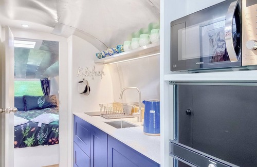 Gastard Cabaña | Lanes End Farm Airstream