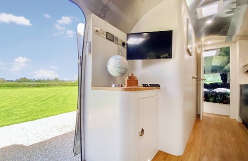 Gastard Cabaña | Lanes End Farm Airstream