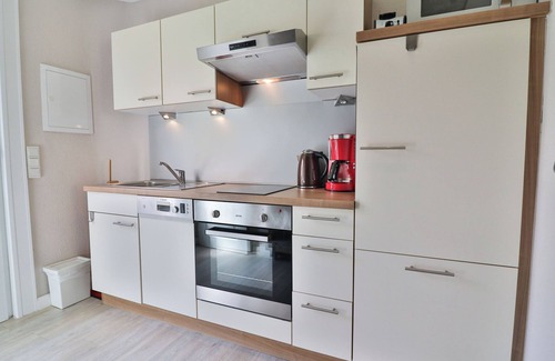 Langeoog Apartamento | Langeooger Viermaster - Rotes Segel