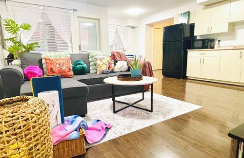 Yorkson Casa | Langley Heights 2 Bedrooms Sweet Suite