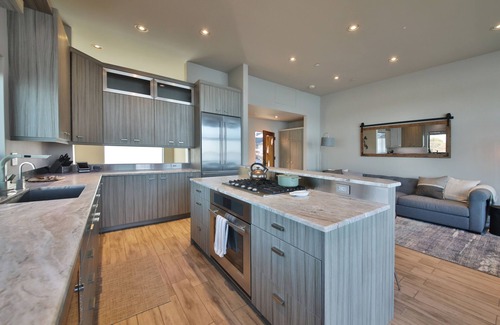 Langley Apartamento | Langley Waterfront Condo by AvantStay | A+ Views