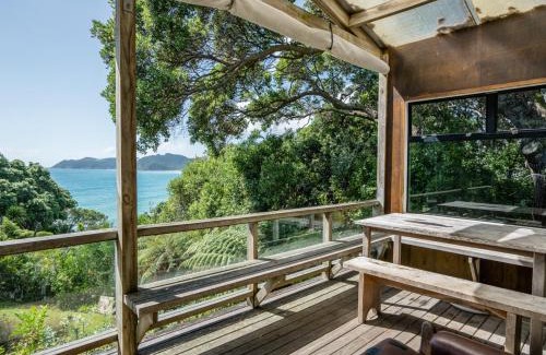 Langs Beach Casa | Langs Hideaway - Langs Beach Holiday Home