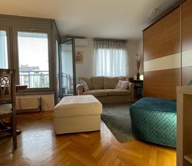 Novi Zagreb Apartamento | Lanište - Prelijep stan, balkon, wifi + besplatan parking