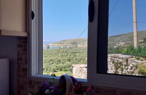 Qeparo Apartamento | Lani apartament sea views