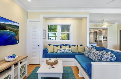 Lanikai Casa | Lanikai Seashore by Gather: Oceanfront Home w/ Mokulua Views, AC & Lush Yard