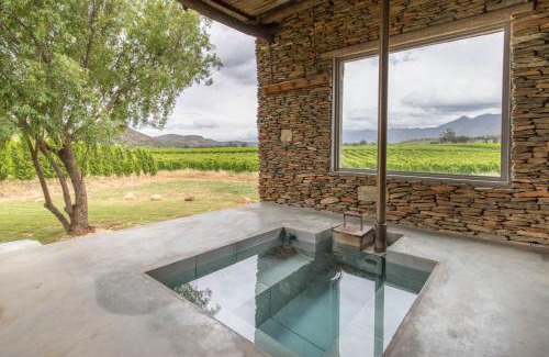 Montagu Casa | Lank-gewag Farm Cottage with private hottub