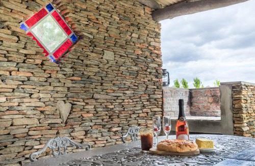 Montagu Casa | Lank-gewag Farm Cottage with private hottub