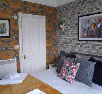 Redruth Casa | Lansdowne Simply Stay