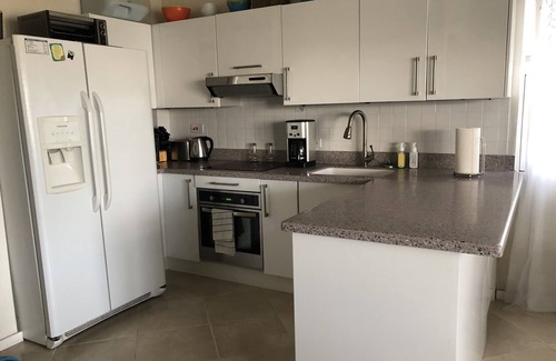 Weston Apartamento | Lantana Barbados 3 Bedroom, 2 Bathroom with beautiful sea views.