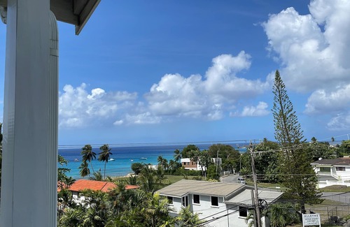 Weston Apartamento | Lantana Barbados 3 Bedroom, 2 Bathroom with beautiful sea views.