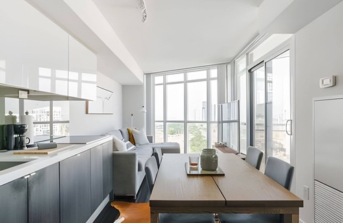 Downtown Toronto Hotel | Lanterra Downtown