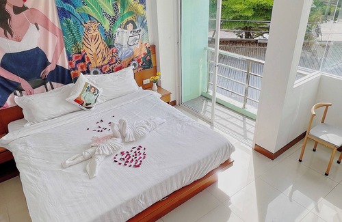 Nanai Road Hotel | Lanting House Phuket