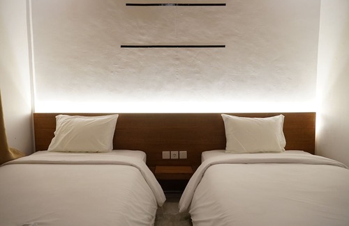 Kuta Cama Y Desayuno | Lantis ViBES Inn