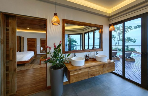 Puerto Jiménez Hotel | Lapa Rios Lodge