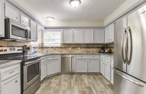 La Porte Casa | LaPorte Landing-w/Private Hot Tub- Grill & Chill