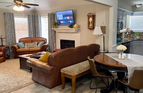 La Porte Casa | LaPorte Landing-w/Private Hot Tub- Grill & Chill