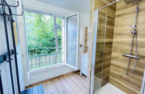 Le Creusot Apartamento | LAppart de Gauche Confort en ville avec parking privé