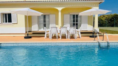 Branqueira Villa | Lara Lima by Check-in Portugal