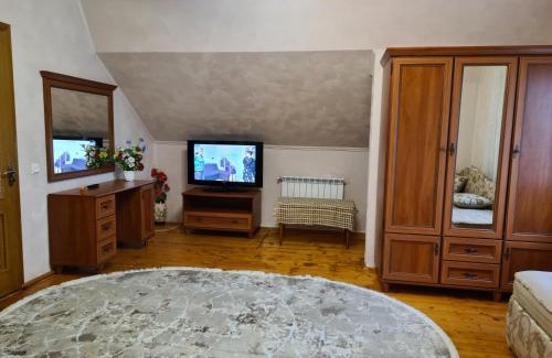 Solochyn Casa | Lara