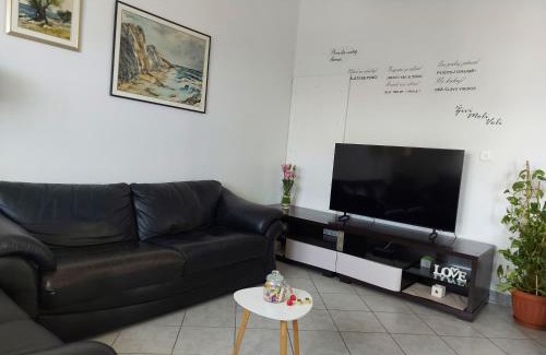 Metajna Apartamento | LARA & VITO