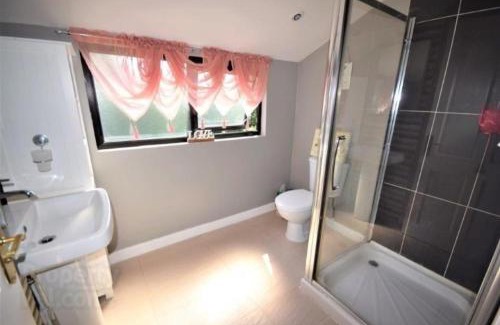 Limavady Casa | Larch Chalet
