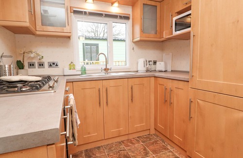 Wesham Cabaña | LARENZO, pet friendly, country holiday cottage in Warton, Lancashire