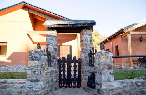 Las Medulas Casa | Lares · Cabañas Rurales
