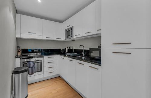 Greenwich West Apartamento | Large 1 Bed Apartment London Cutty Sark Greenwich Close to Canary Wharf - Perfect for Corporates and Tourists