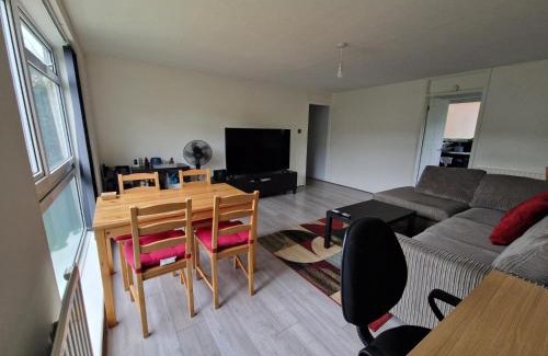 Purley Apartamento | Large 1 bed flat in Purley close to train station