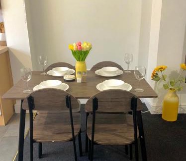 Peterborough Apartamento | Large 2 bed apt in Peterborough city centre