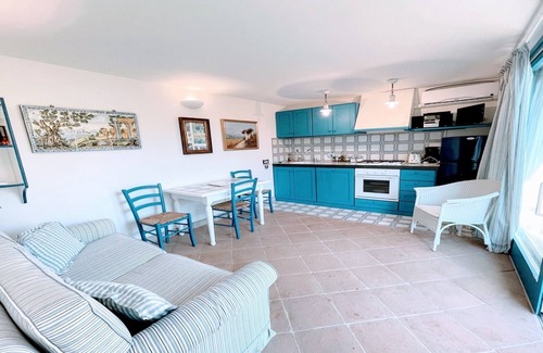 Spoleto Villa | Gran casa de 2 dormitorios, gran jardín privado, pueblo privado, terreno extenso