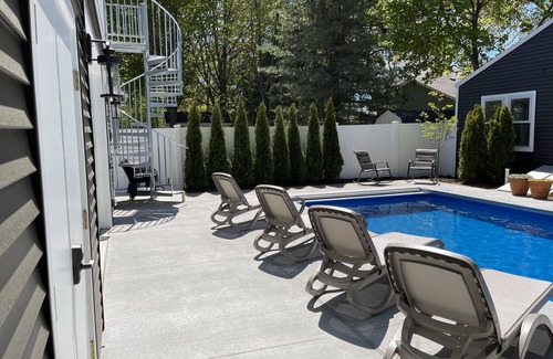 South Haven Cabaña | Grande con acceso a la playa 2-3King / 2 -3Bath cottage, vista al lago, playa