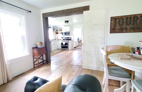 Williamsburg Casa | Large 2Bed/1Bath Country House - 3.6 Miles Traverse City Horse Show / Gold Cup