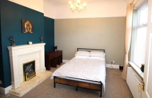 Seisdon Casa | Large 3 Bed Bungalow - Beautiful Refurb - Garden