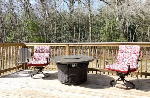 Harbeson Casa | Large 3 Bedroom Colonial 15 miles from Rehoboth Beach