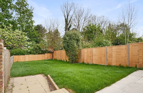 London Borough of Bromley Casa | Large 3 Bedroom House with Garden - Orpington