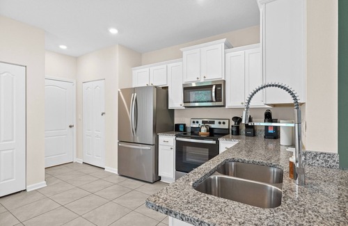 St. Augustine Casa | Large 3BR Townhome/ Pool/Gym/Close to Beach