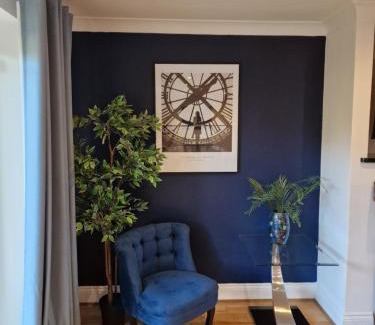 Headington Casa | Large 4-bed house for up to 7 guests w 2x parking