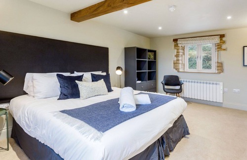 Longborough Cabaña | Spacious 4 bed Home with Fabulous Cotswold views