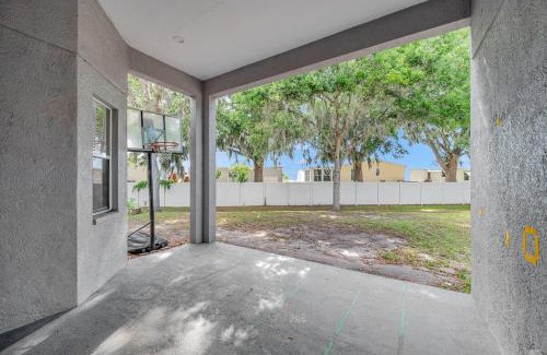 Parrish Casa | Large 5 bd home close to Beaches
