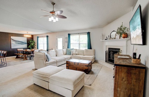 Milligan Casa | Large 5-BDR/3B Family Getaway Sleeps 11 - Day Trip to Destin, Fort Walton Beach