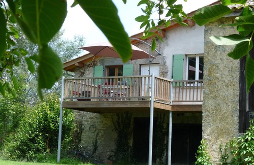Barie Cabaña | Large 70 m2 studio with mezzanine. 38 m2 terrace with views over the countryside.