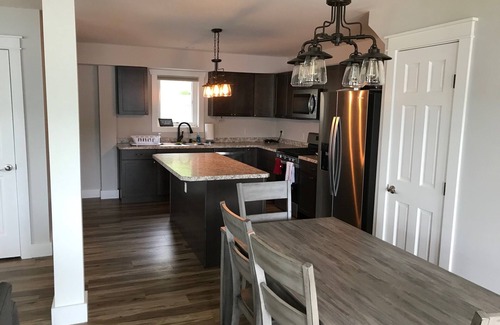 Penn Yan Casa | Gran retiro familiar de 10 habitaciones en esta tranquila cala (se alquila todo o individualmente)