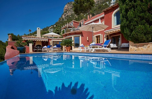Port d'Andraitx Casa | Amplio apartamento en Mallorca con piscina privada y vistas al mar.