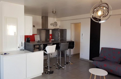 Mediterranee Apartamento | Gran T3 con aire acondicionado a 200 m de la playa principal, garaje seguro