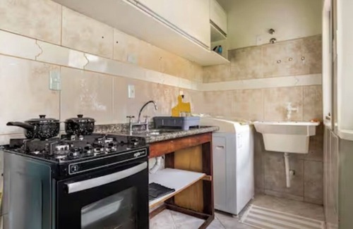 Carianos Apartamento | Large and charming apartment with AC near Florianópolis International Airport