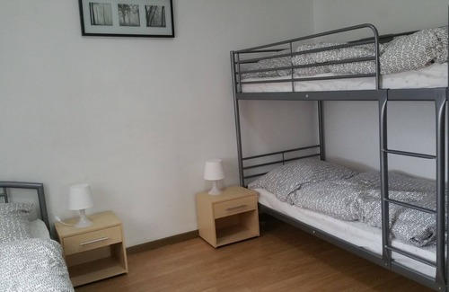 Worringen Casa | Grande y acogedor apartamento para 14 personas
