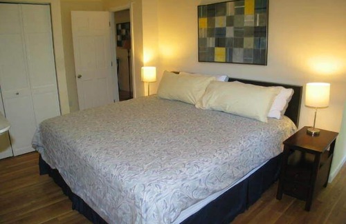 Columbus Apartamento | Grande y gran salón de 2 dormitorios en el South End de Copley Square